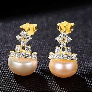 •Exquisite Natural Pearl S925 Sterling Silver Crown Earrings accent Zircon Stone